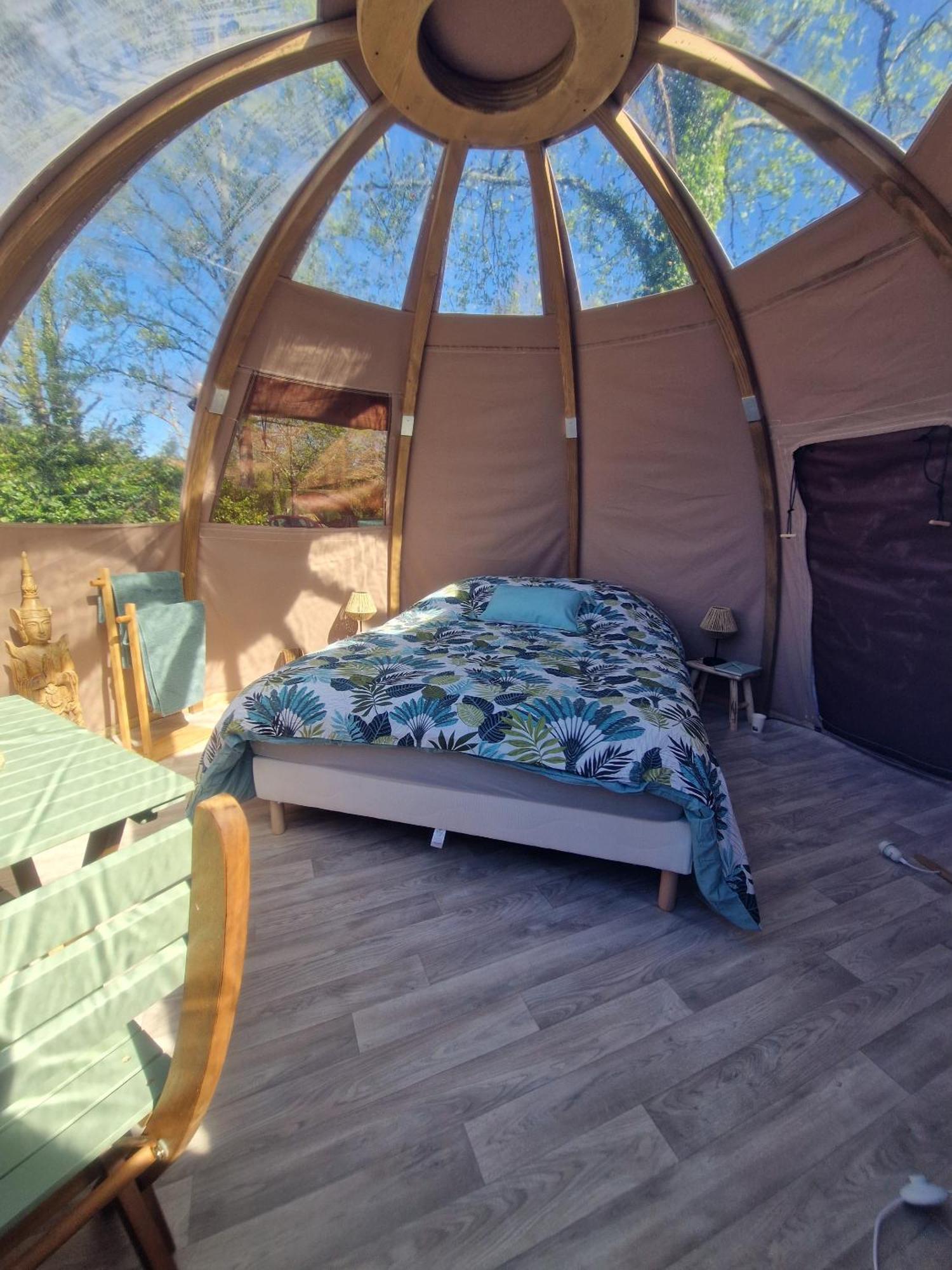 Les Nuits De Cassiopee Bed and Breakfast Sorde-lʼAbbaye Kamer foto