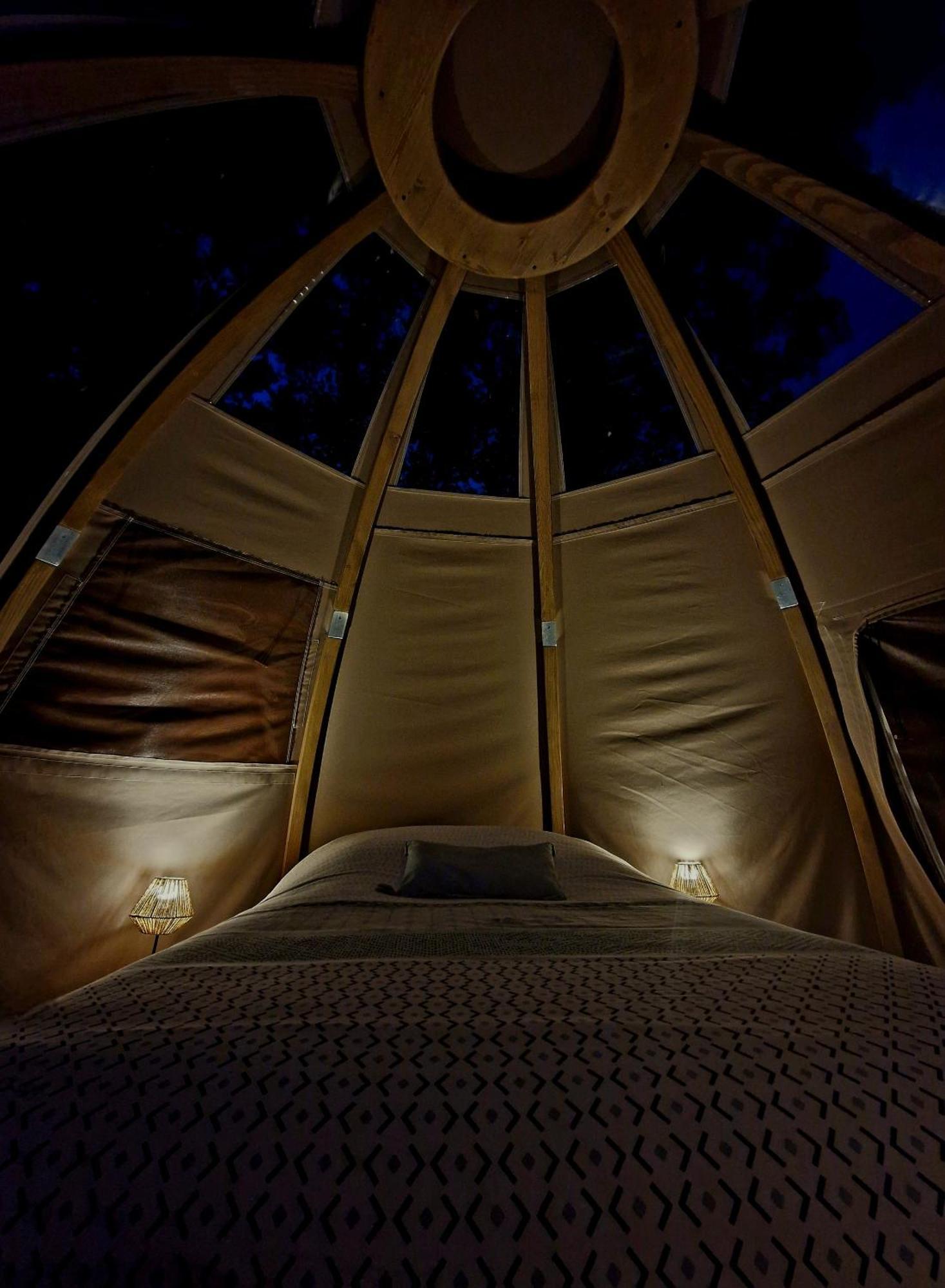 Les Nuits De Cassiopee Bed and Breakfast Sorde-lʼAbbaye Kamer foto
