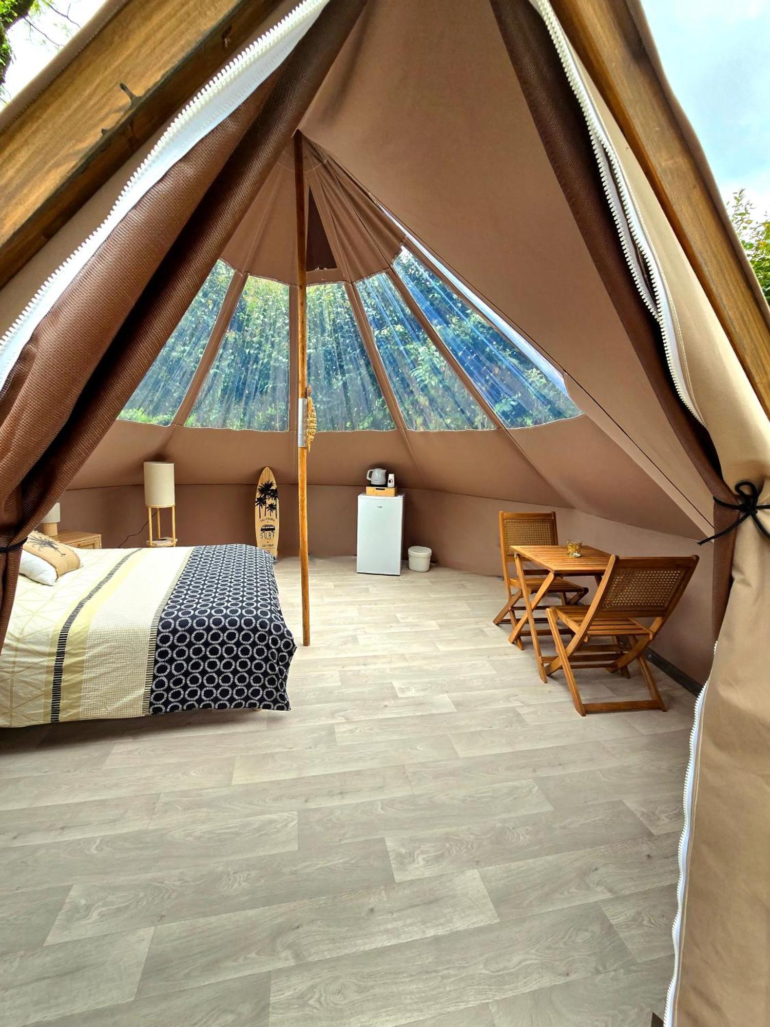 Les Nuits De Cassiopee Bed and Breakfast Sorde-lʼAbbaye Buitenkant foto